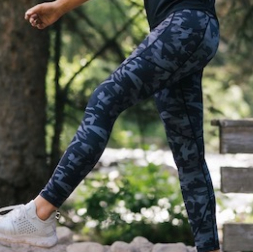 ZYIA black camo light n tight 24 inch size 14-16